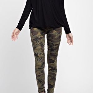 Camo jeans/leggings